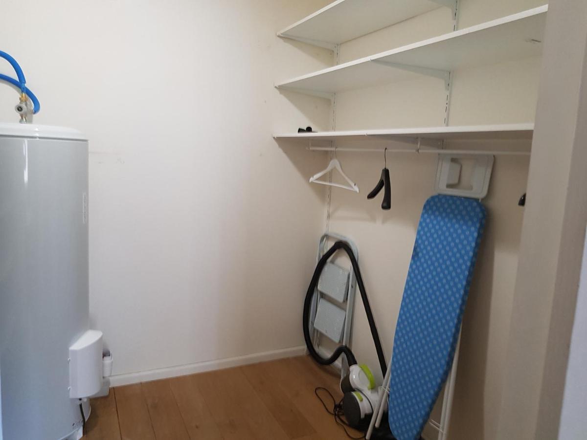 Appart B Tout Confort, Climatise Sur Coursan Exterior photo